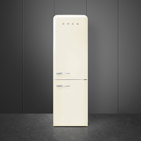 Бежевый холодильник Smeg FAB32RCR5 фото 4 фото 4