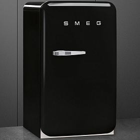 Чёрный маленький холодильник Smeg FAB10RNE фото 3 фото 3