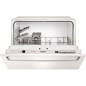 Встраиваемая посудомоечная машина на 6 комплектов AEG F55200VI0