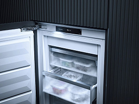 Встраиваемый холодильник высотой 177 см Miele FNS 7770 E фото 4 фото 4