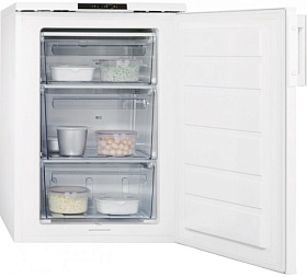 Маленький холодильник Electrolux LYB1AE9W0