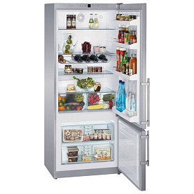 Маленький серебристый холодильник Liebherr CPesf 4613
