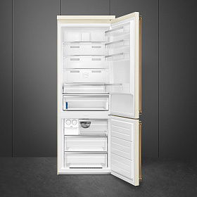 Бежевый холодильник шириной 70 см Smeg FA8005RPO фото 2 фото 2