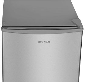 Маленький узкий холодильник Hyundai CO1003 серебристый фото 4 фото 4