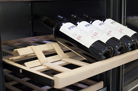 Напольный винный шкаф CASO WineComfort 180 фото 3 фото 3