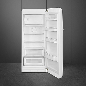Невысокий холодильник с морозильной камерой Smeg FAB28RWH5 фото 2 фото 2