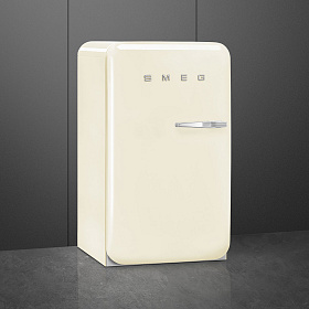 Невысокий холодильник с морозильной камерой Smeg FAB10LCR5 фото 3 фото 3