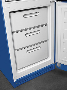 Холодильник голубого цвета в ретро стиле Smeg FAB32RBE3 фото 4 фото 4