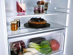 Встраиваемый холодильник  ноу фрост Miele KFN 7714 F фото 4 фото 4