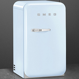 Холодильник голубого цвета в ретро стиле Smeg FAB5RPB5 фото 4 фото 4