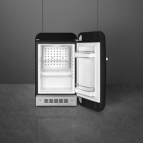 Чёрный узкий холодильник Smeg FAB5RBL5 фото 2 фото 2