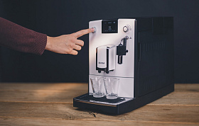 Кофемашина с автоматическим приготовлением капучино Nivona NICR 560 фото 2 фото 2