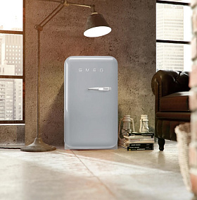 Маленький холодильник для офиса без морозильной камера Smeg FAB5LSV5 фото 2 фото 2