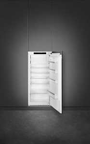 Низкий встраиваемый холодильники Smeg S8C124DE фото 2 фото 2