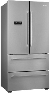 Серебристый холодильник Smeg FQ55FXDF