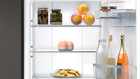Узкий холодильник шириной 55 см с No Frost Neff KI8865DE0 фото 4 фото 4